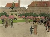 Carl Moll, Äußerer Burgplatz, 1908, Farblithografie, 56 × 45,3 cm, Wien Museum MUSA, Inv.-Nr. 3 ...